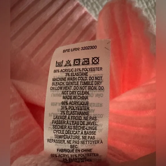 ✨NWT✨ French Connection: Women’s Sweater- Size XL - Picture 4 of 6